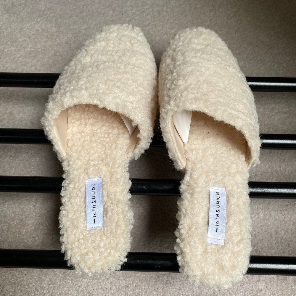 14th & UNION Women Plush Mules - NEW NWOB
